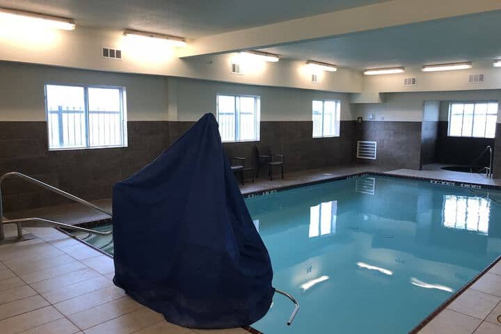 Pool 28 of 40