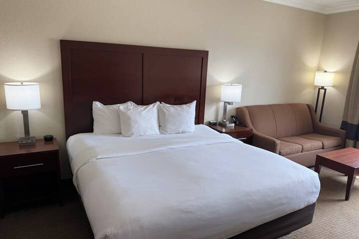 Room 21 of 40